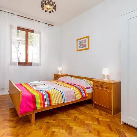 4 Bedroom Beautiful In