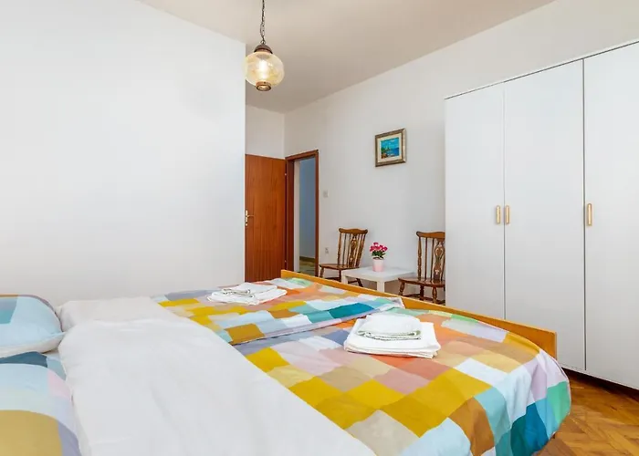 4 Bedroom Beautiful In * Pula